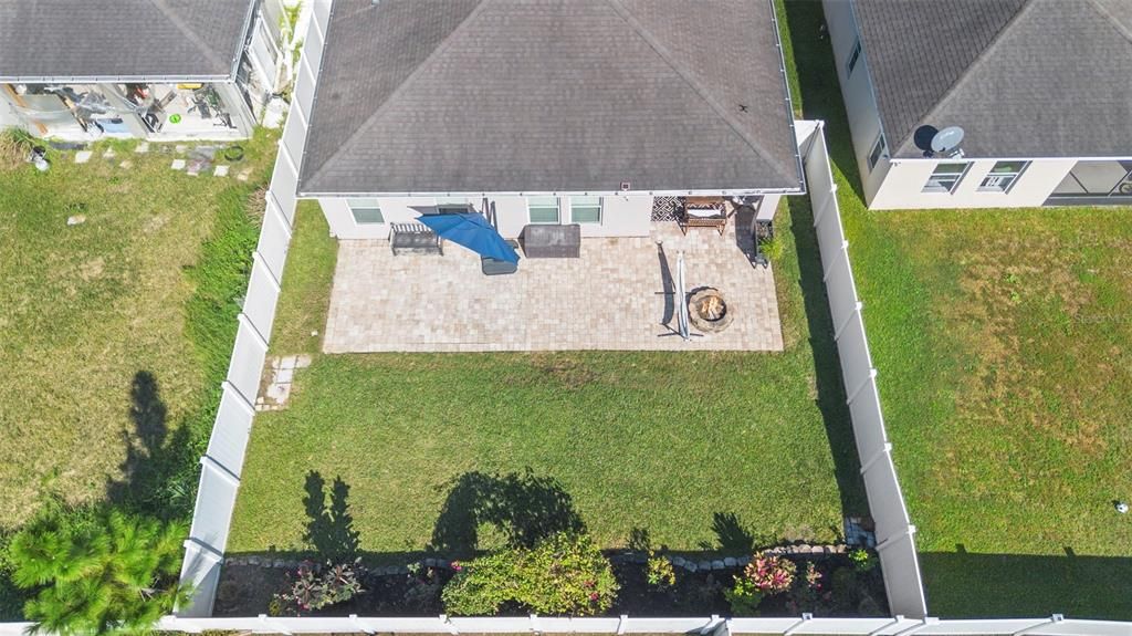 合同活跃: $455,000 (4 贝兹, 3 浴室, 1944 平方英尺)