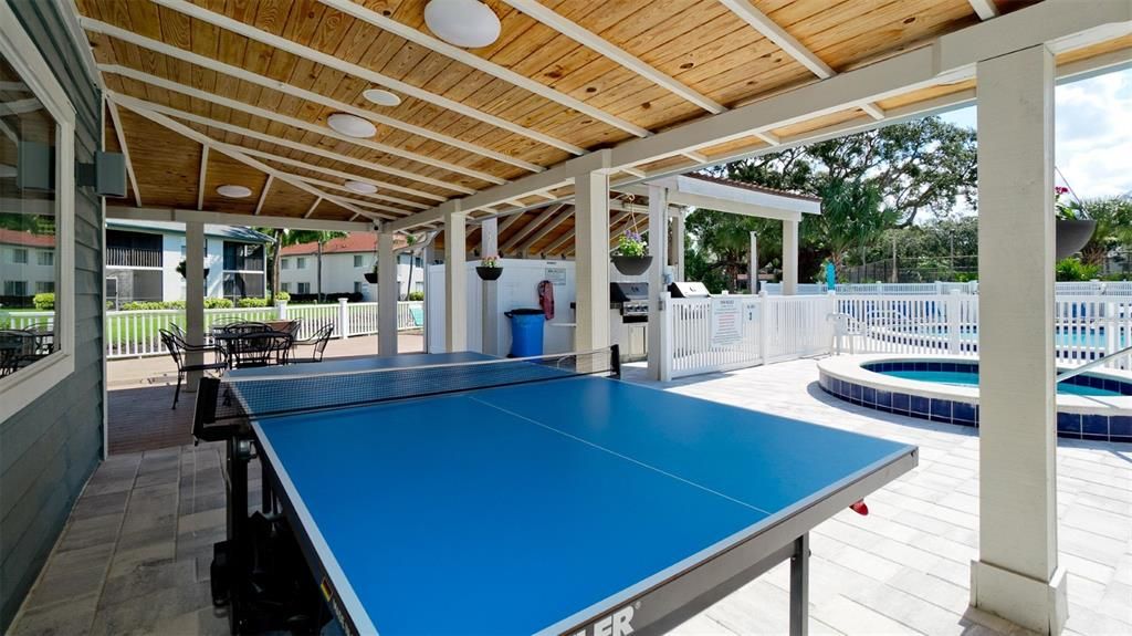 待售: $279,900 (2 贝兹, 2 浴室, 1141 平方英尺)