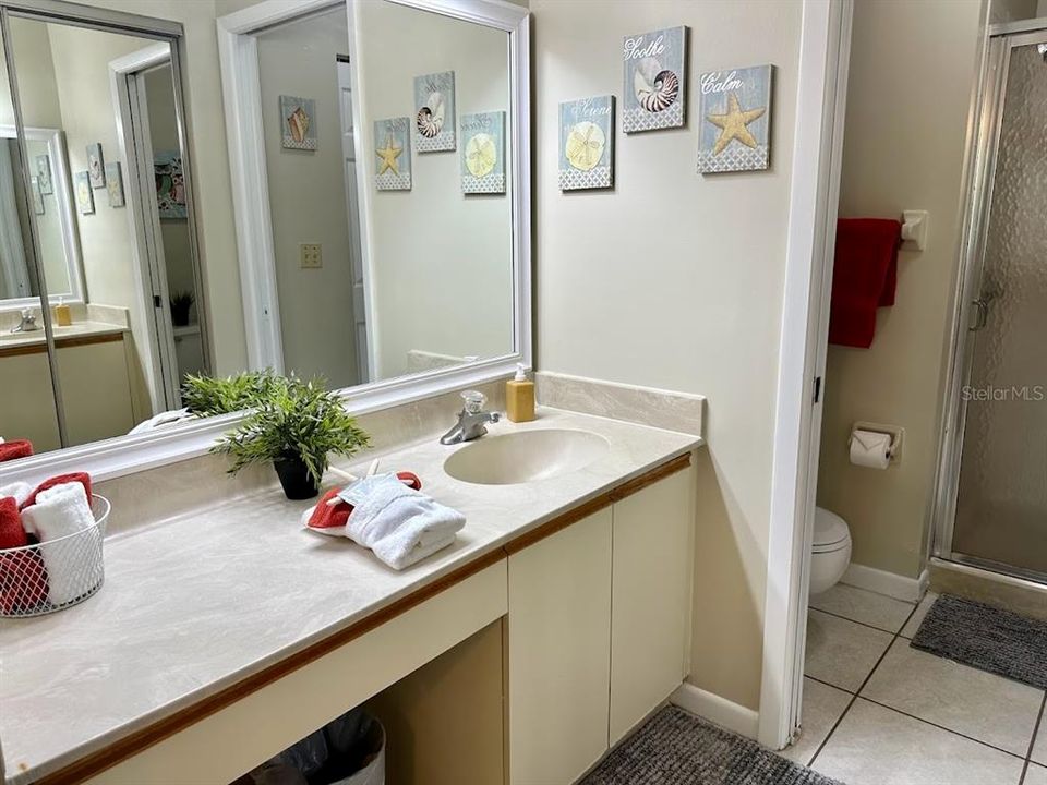 待售: $279,900 (2 贝兹, 2 浴室, 1141 平方英尺)