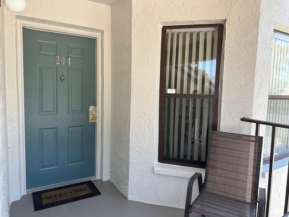 待售: $279,900 (2 贝兹, 2 浴室, 1141 平方英尺)