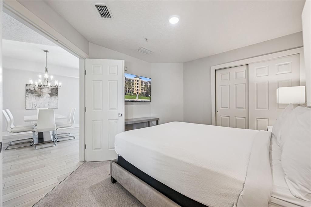 For Sale: $324,999 (3 beds, 2 baths, 1421 Square Feet)