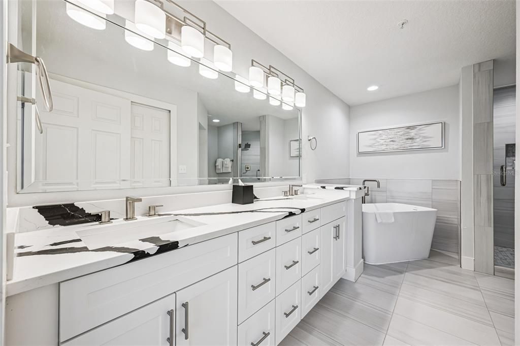 For Sale: $324,999 (3 beds, 2 baths, 1421 Square Feet)