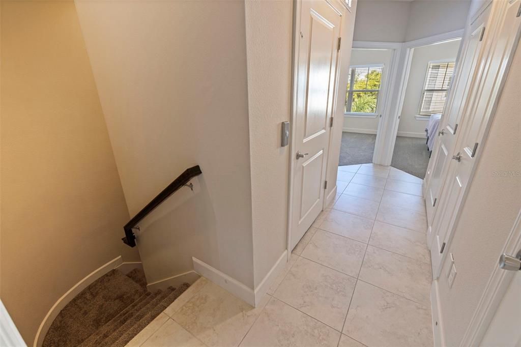 En Venta: $569,900 (3 camas, 2 baños, 1920 Pies cuadrados)