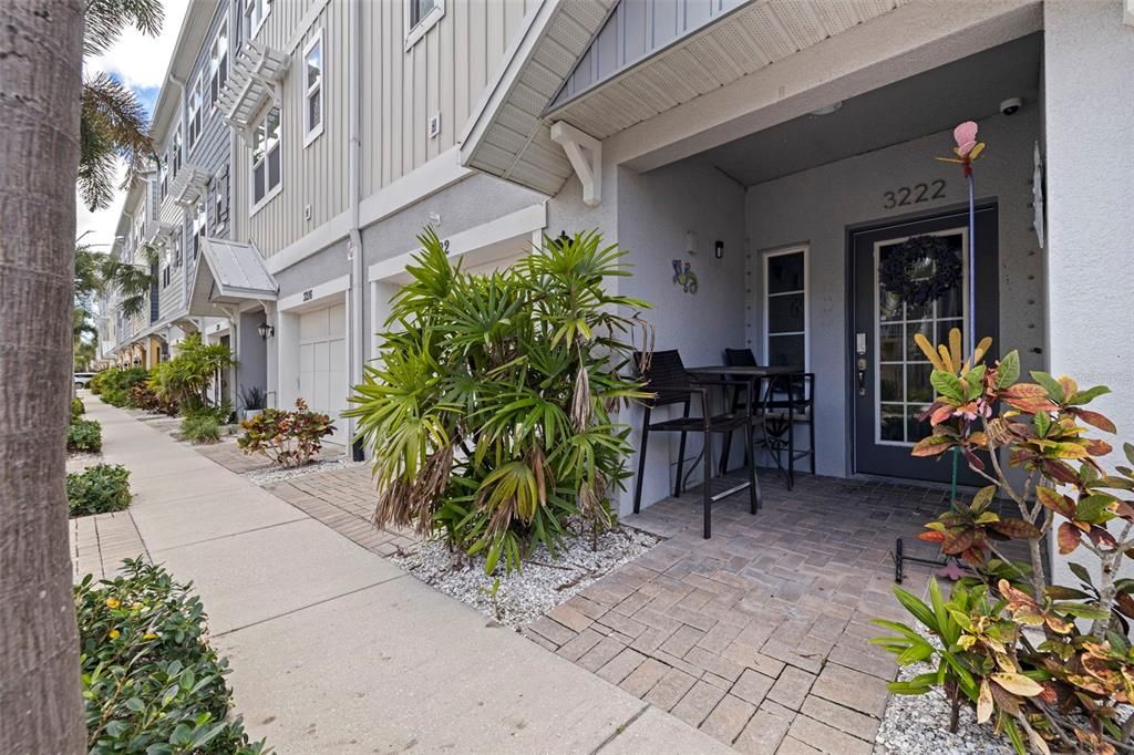 En Venta: $569,900 (3 camas, 2 baños, 1920 Pies cuadrados)