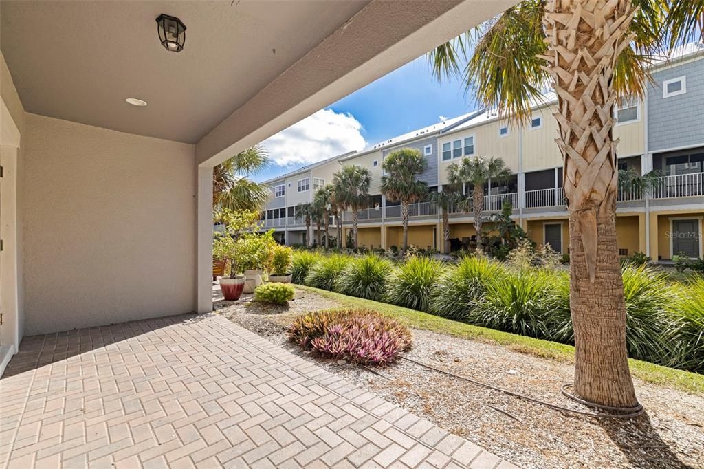 En Venta: $569,900 (3 camas, 2 baños, 1920 Pies cuadrados)