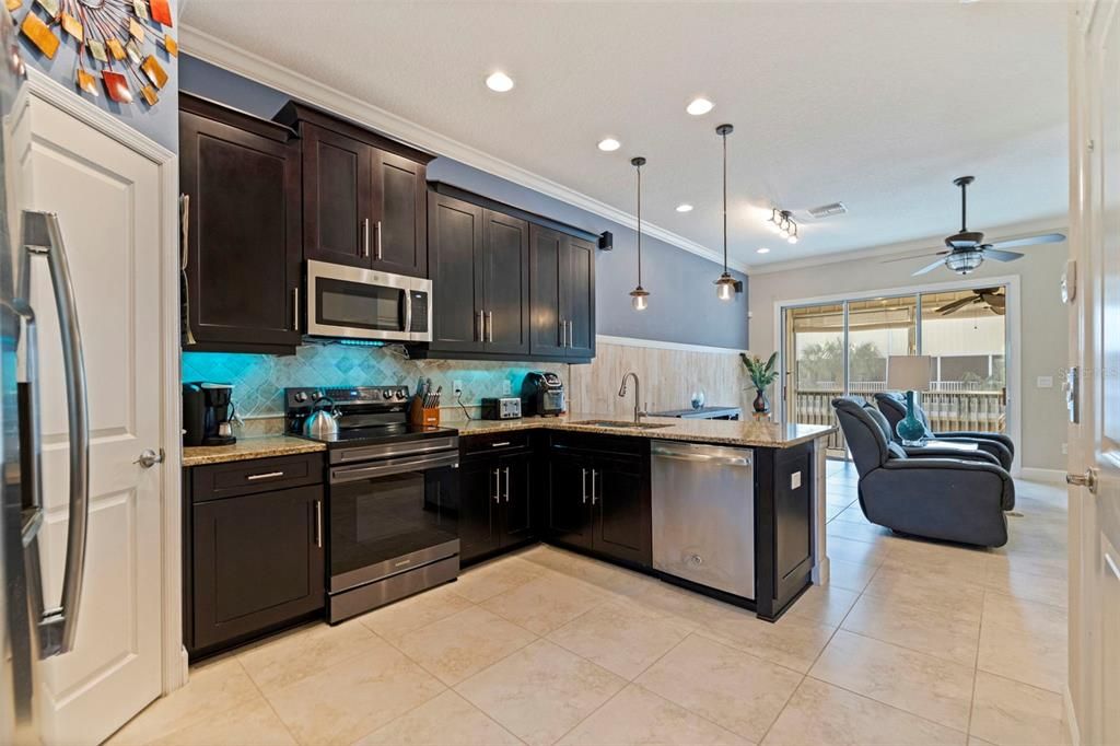 En Venta: $569,900 (3 camas, 2 baños, 1920 Pies cuadrados)