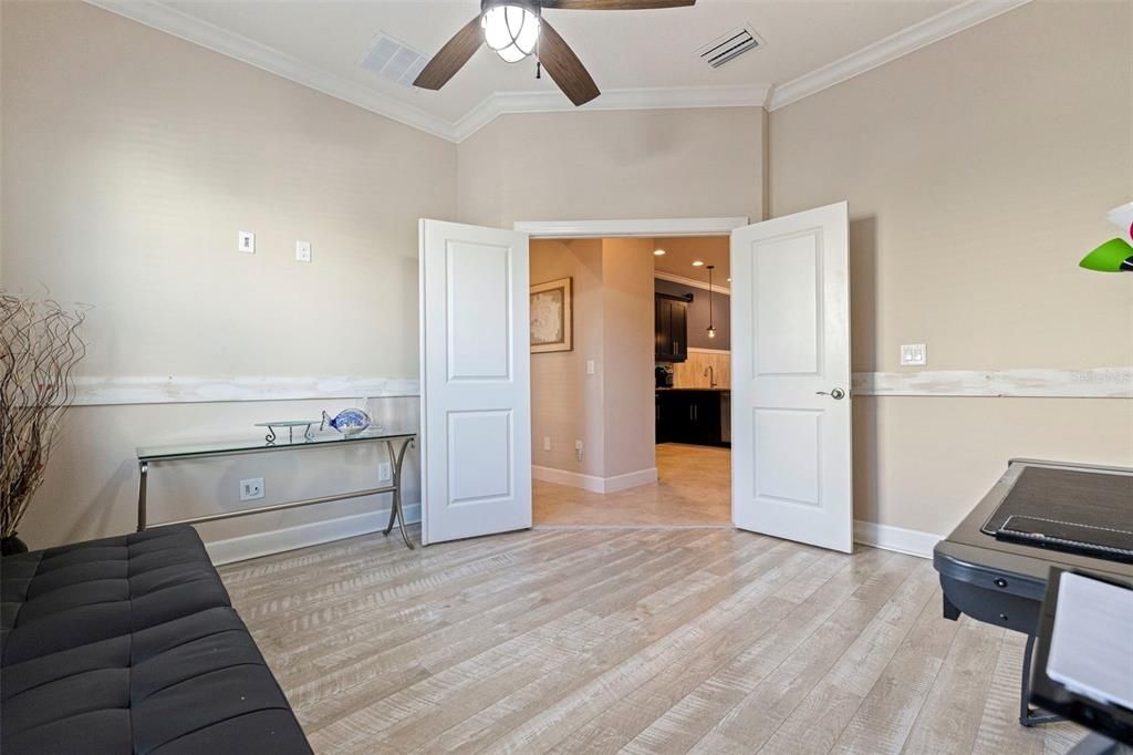 En Venta: $569,900 (3 camas, 2 baños, 1920 Pies cuadrados)