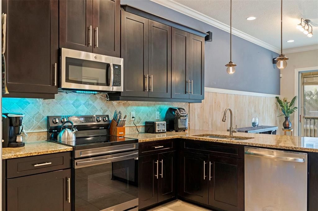 En Venta: $569,900 (3 camas, 2 baños, 1920 Pies cuadrados)