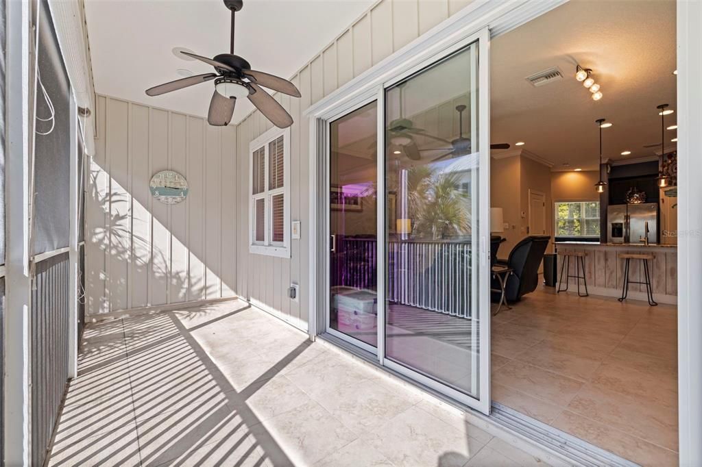 En Venta: $569,900 (3 camas, 2 baños, 1920 Pies cuadrados)