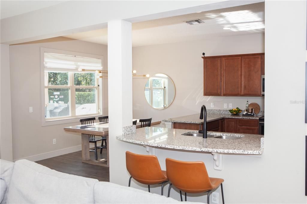 На продажу: $441,990 (3 спален, 2 ванн, 1772 Квадратных фут)