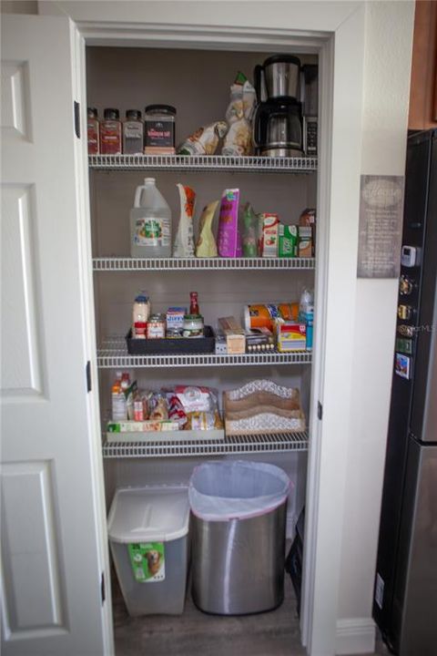 На продажу: $441,990 (3 спален, 2 ванн, 1772 Квадратных фут)