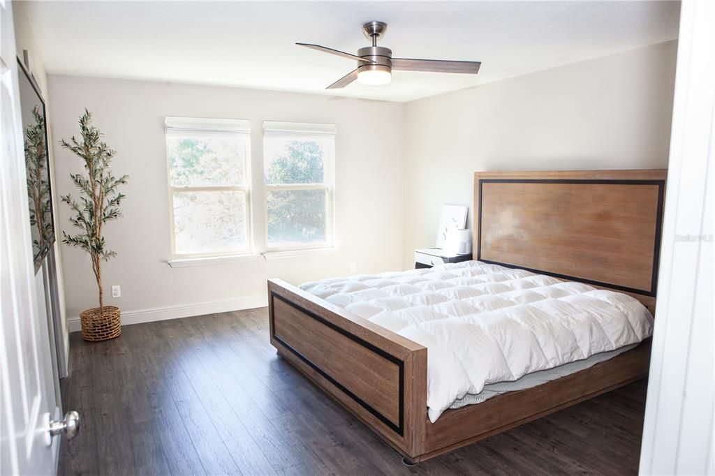 На продажу: $441,990 (3 спален, 2 ванн, 1772 Квадратных фут)