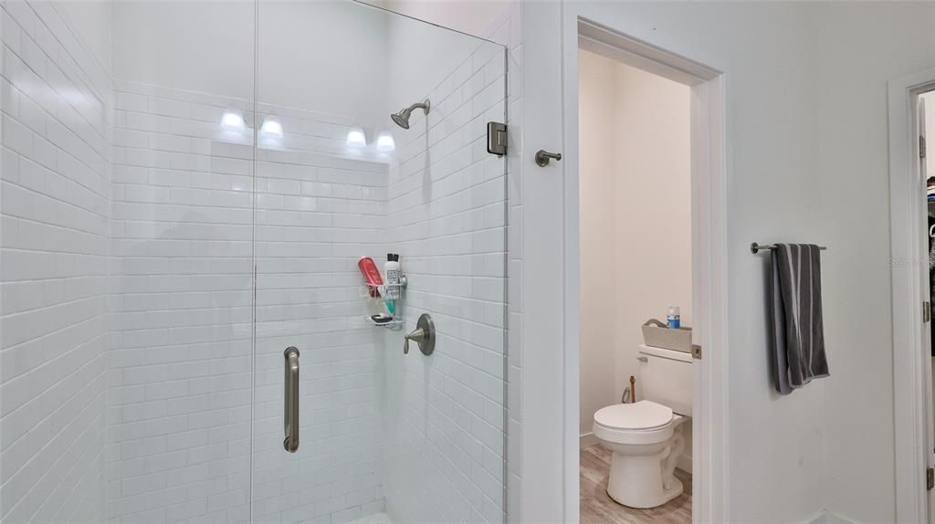 待售: $379,900 (4 贝兹, 2 浴室, 1816 平方英尺)