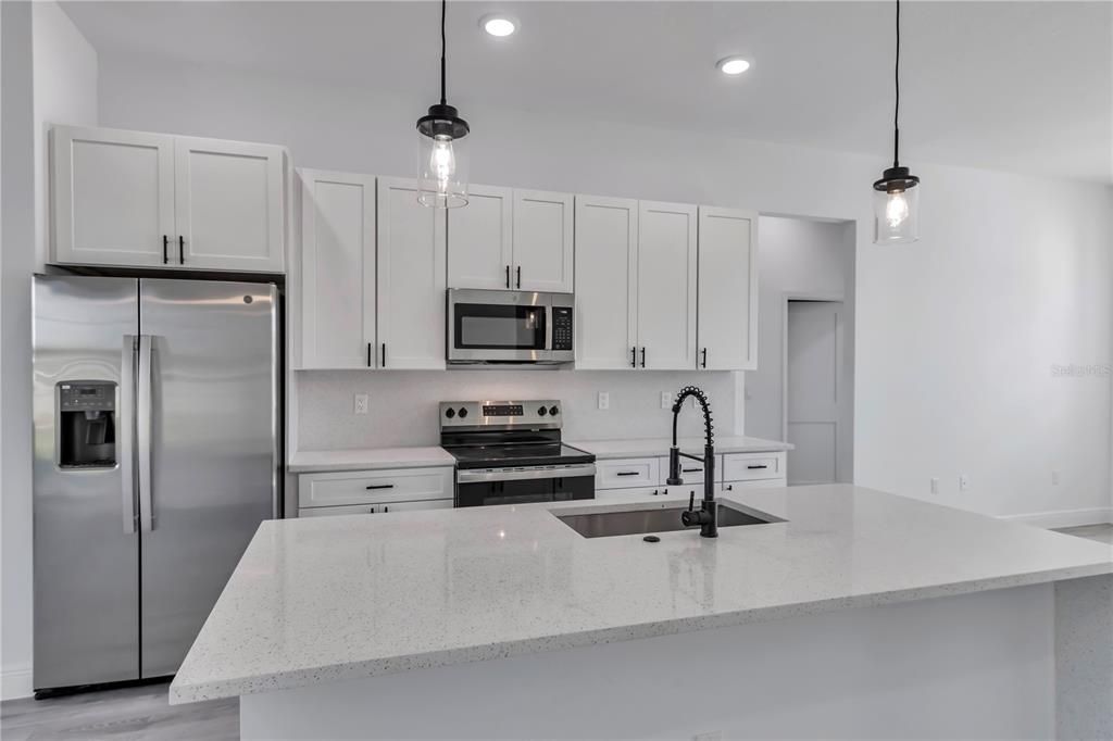 For Sale: $302,900 (4 beds, 2 baths, 1878 Square Feet)