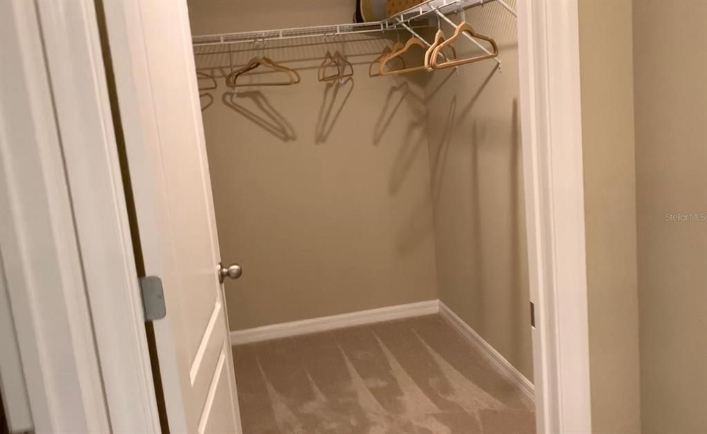 出租: $1,950 (4 贝兹, 2 浴室, 1851 平方英尺)