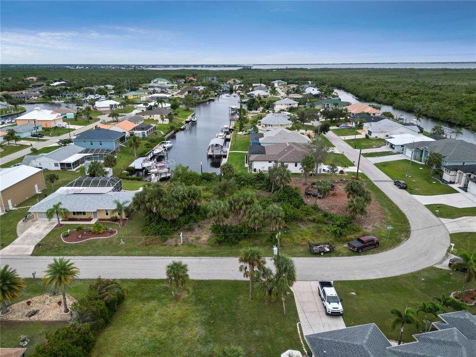 待售: $129,900 (0.36 acres)