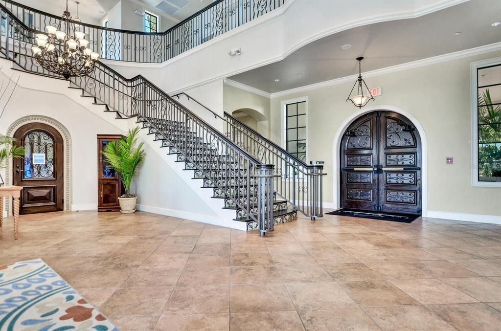 Activo con contrato: $5,500 (3 camas, 4 baños, 2725 Pies cuadrados)