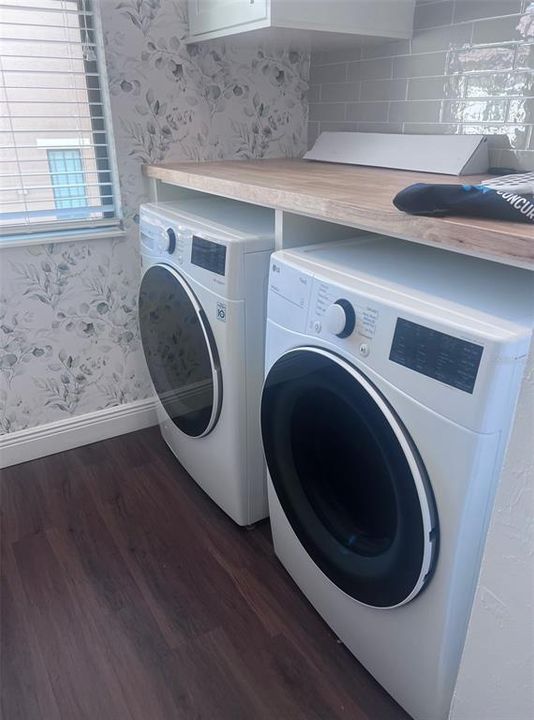 Activo con contrato: $5,500 (3 camas, 4 baños, 2725 Pies cuadrados)