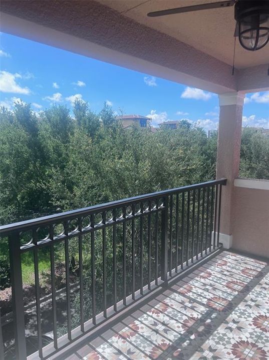 Activo con contrato: $5,500 (3 camas, 4 baños, 2725 Pies cuadrados)