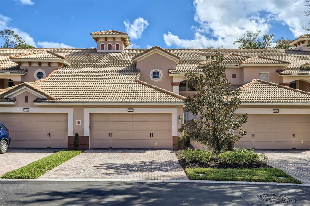 For Rent: $2,250 (3 beds, 2 baths, 2059 Square Feet)