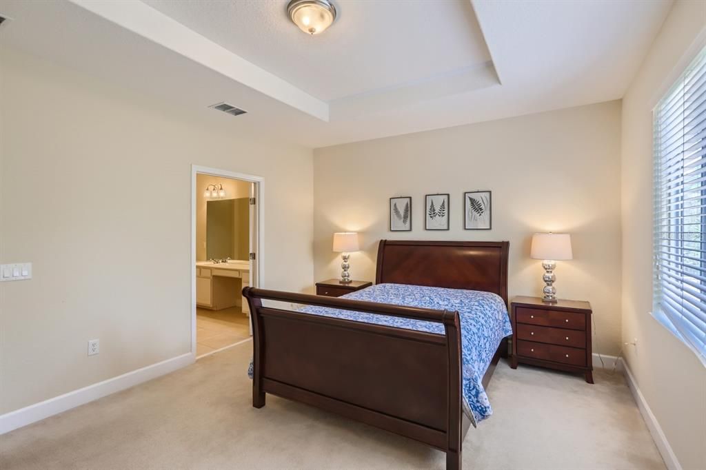 For Rent: $2,250 (3 beds, 2 baths, 2059 Square Feet)