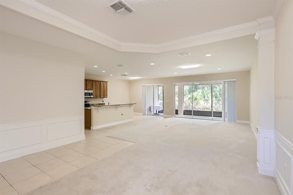 For Rent: $2,250 (3 beds, 2 baths, 2059 Square Feet)