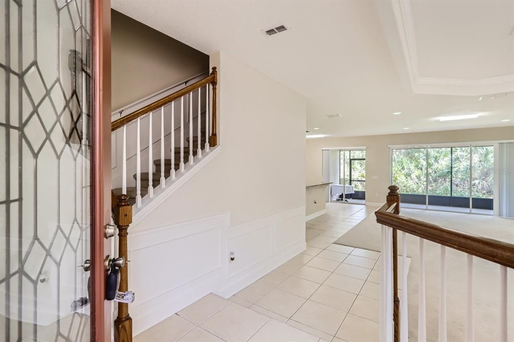 For Rent: $2,250 (3 beds, 2 baths, 2059 Square Feet)