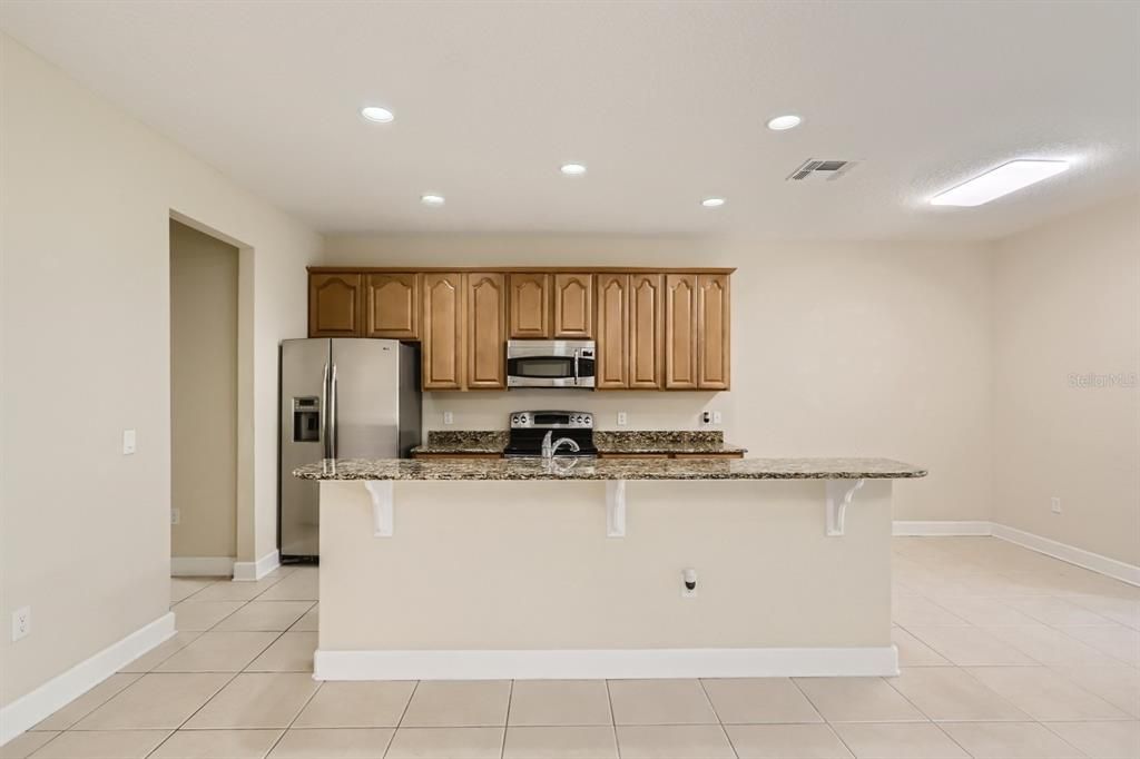 For Rent: $2,250 (3 beds, 2 baths, 2059 Square Feet)