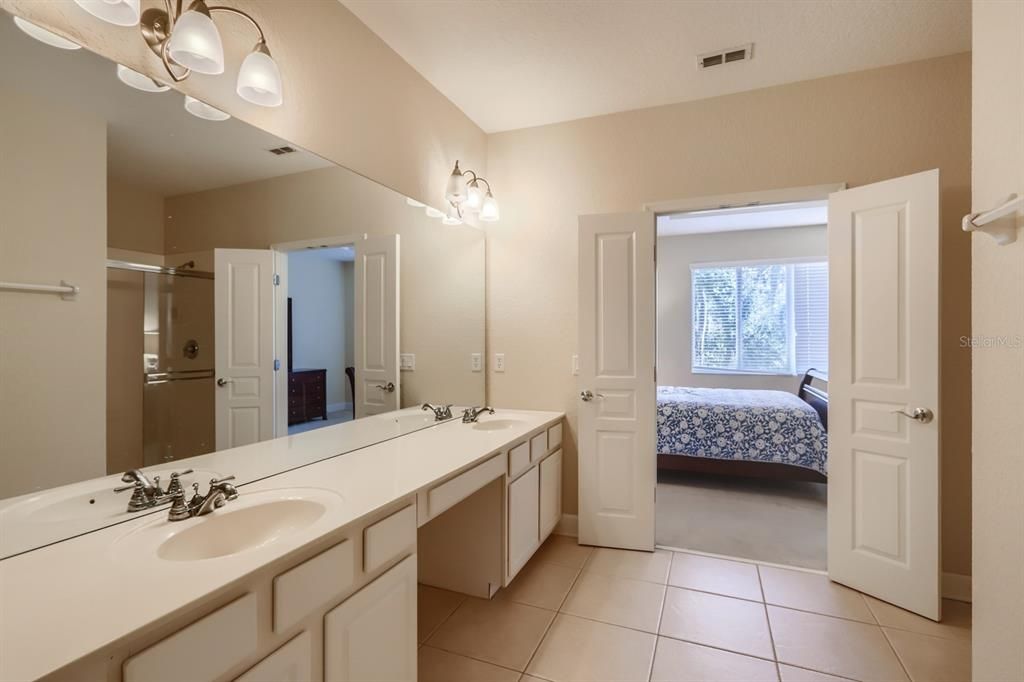 For Rent: $2,250 (3 beds, 2 baths, 2059 Square Feet)