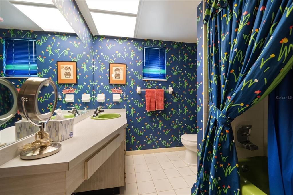 Active With Contract: $1,225,000 (4 beds, 3 baths, 3306 Square Feet)