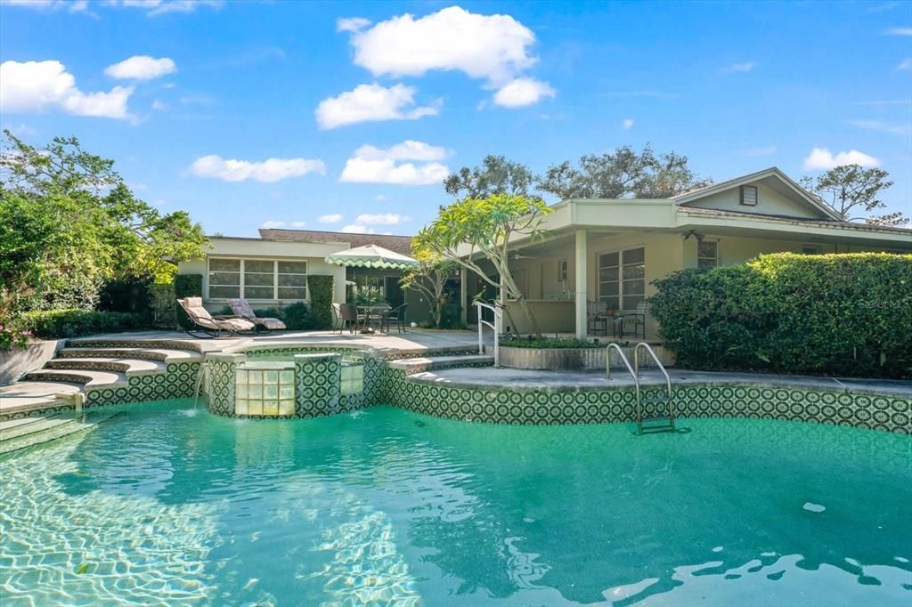 Active With Contract: $1,225,000 (4 beds, 3 baths, 3306 Square Feet)