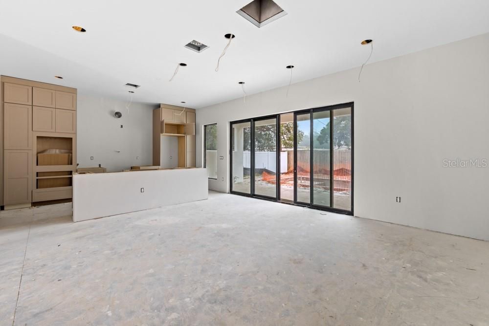 En Venta: $1,649,000 (5 camas, 4 baños, 3358 Pies cuadrados)