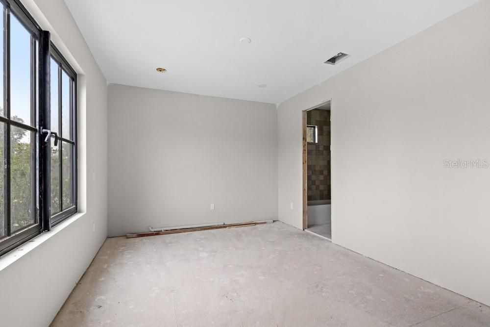 En Venta: $1,649,000 (5 camas, 4 baños, 3358 Pies cuadrados)