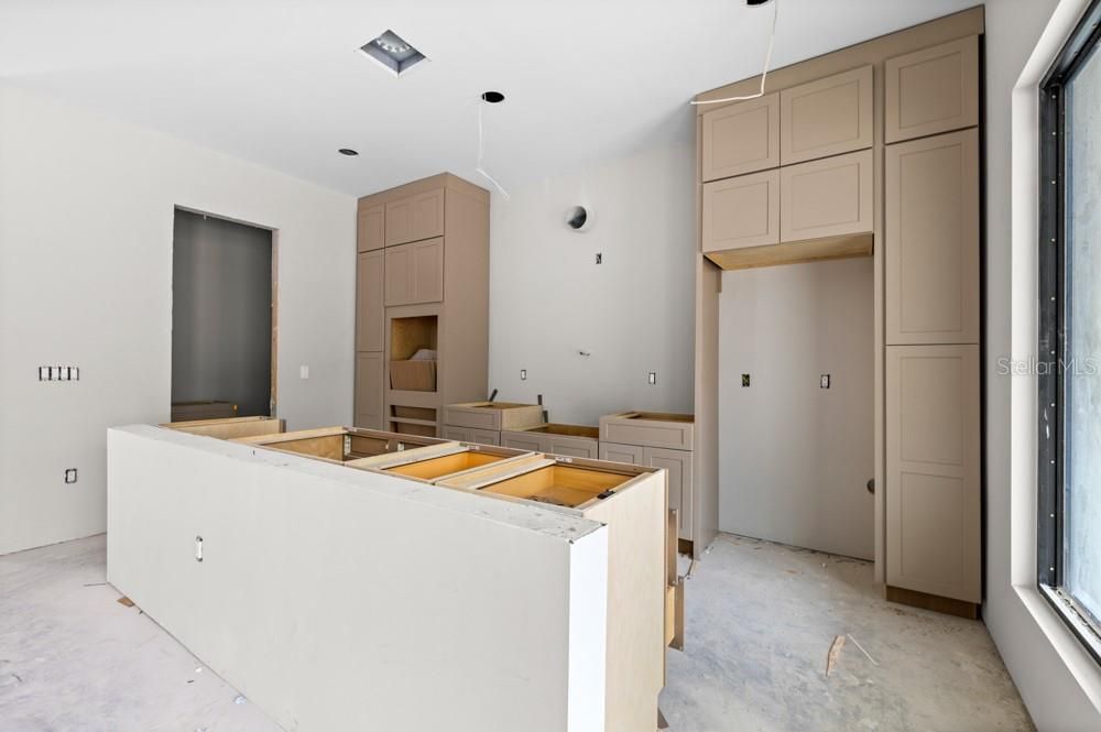 En Venta: $1,649,000 (5 camas, 4 baños, 3358 Pies cuadrados)