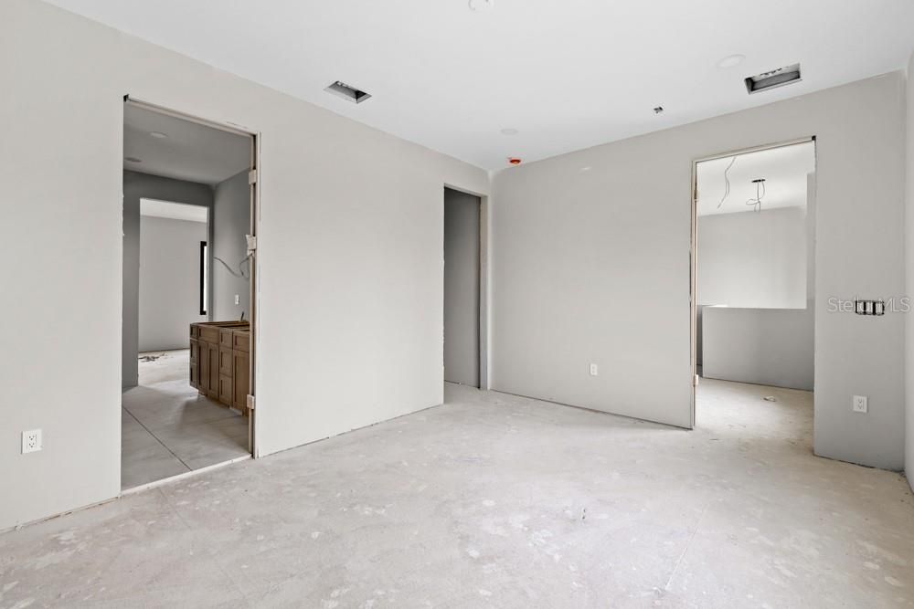 En Venta: $1,649,000 (5 camas, 4 baños, 3358 Pies cuadrados)