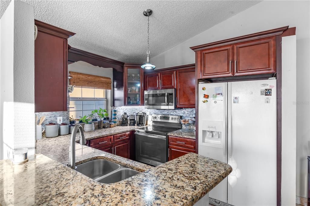 En Venta: $340,000 (4 camas, 3 baños, 1116 Pies cuadrados)