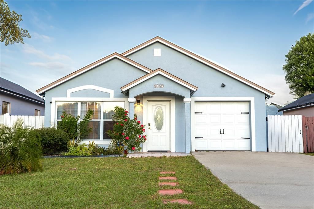 En Venta: $340,000 (4 camas, 3 baños, 1116 Pies cuadrados)