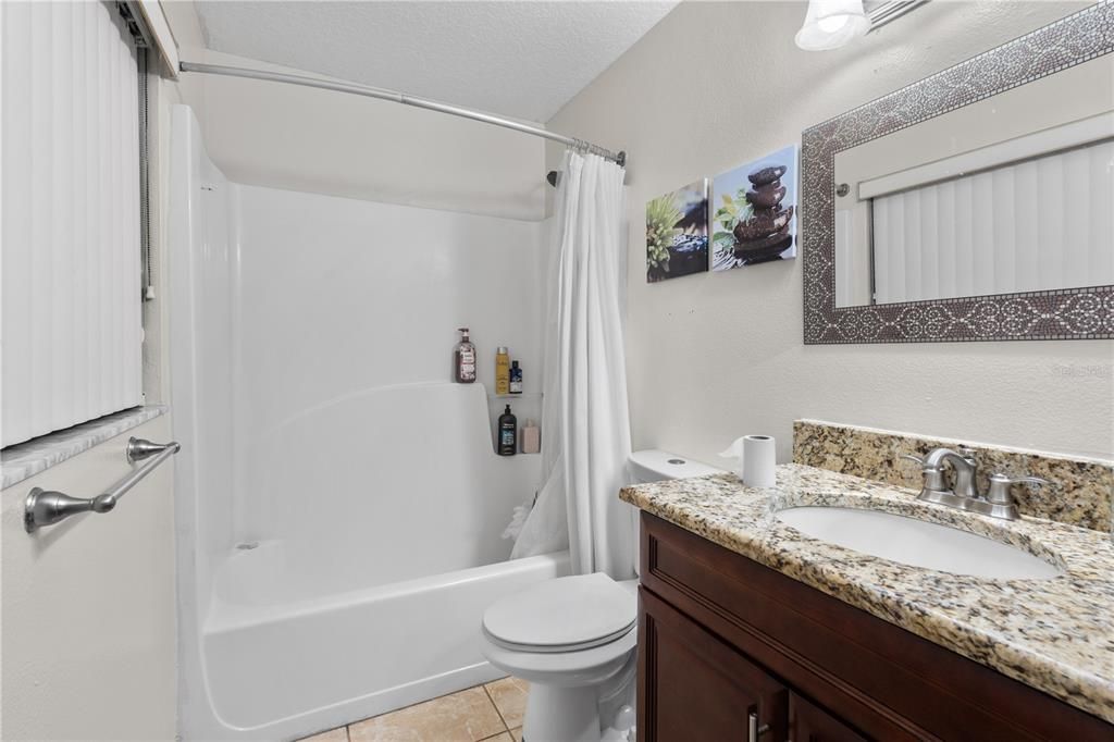 En Venta: $340,000 (4 camas, 3 baños, 1116 Pies cuadrados)