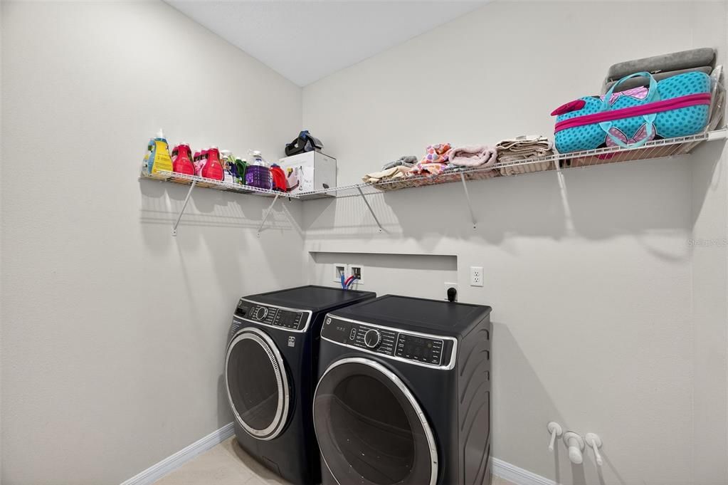 For Sale: $725,000 (5 beds, 4 baths, 3461 Square Feet)