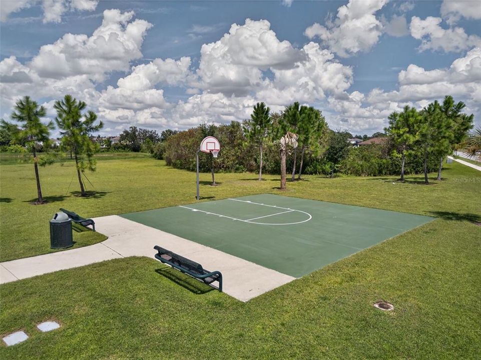 For Sale: $725,000 (5 beds, 4 baths, 3461 Square Feet)