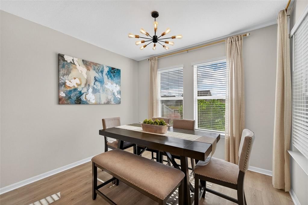 For Sale: $725,000 (5 beds, 4 baths, 3461 Square Feet)