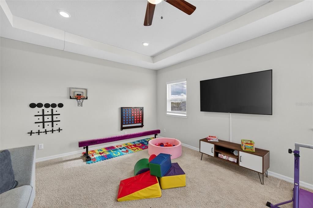 For Sale: $725,000 (5 beds, 4 baths, 3461 Square Feet)