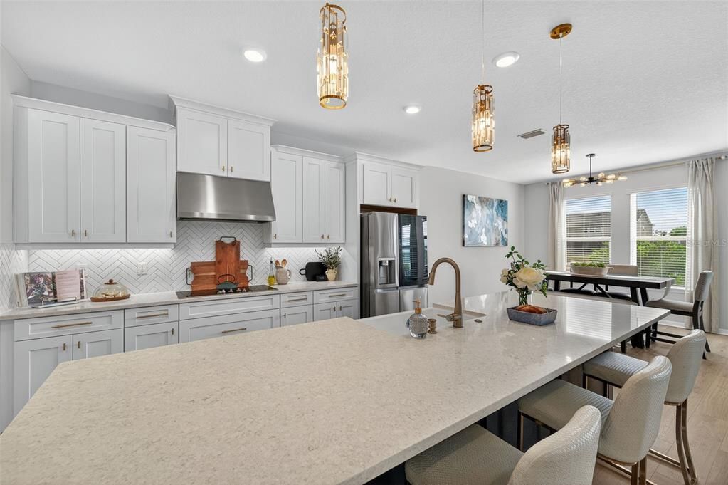 For Sale: $725,000 (5 beds, 4 baths, 3461 Square Feet)