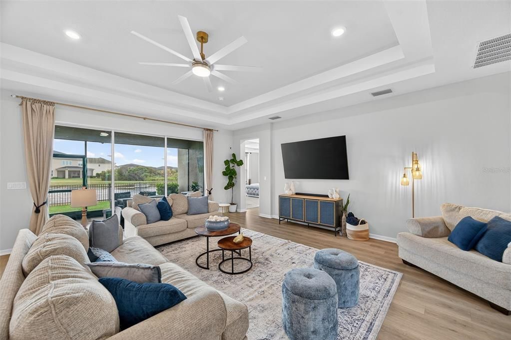 For Sale: $725,000 (5 beds, 4 baths, 3461 Square Feet)