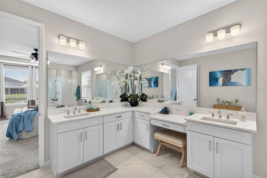 For Sale: $725,000 (5 beds, 4 baths, 3461 Square Feet)