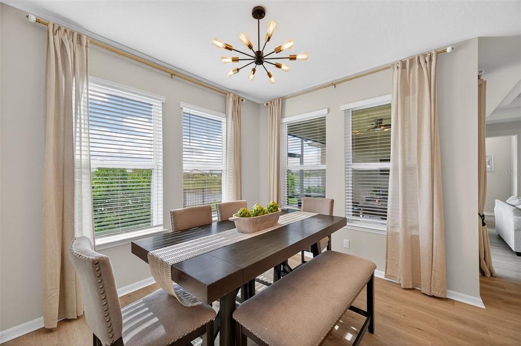 For Sale: $725,000 (5 beds, 4 baths, 3461 Square Feet)