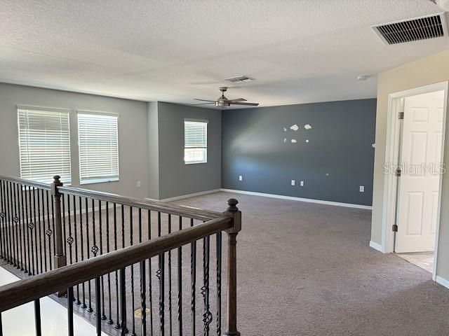 For Sale: $550,000 (5 beds, 4 baths, 3761 Square Feet)