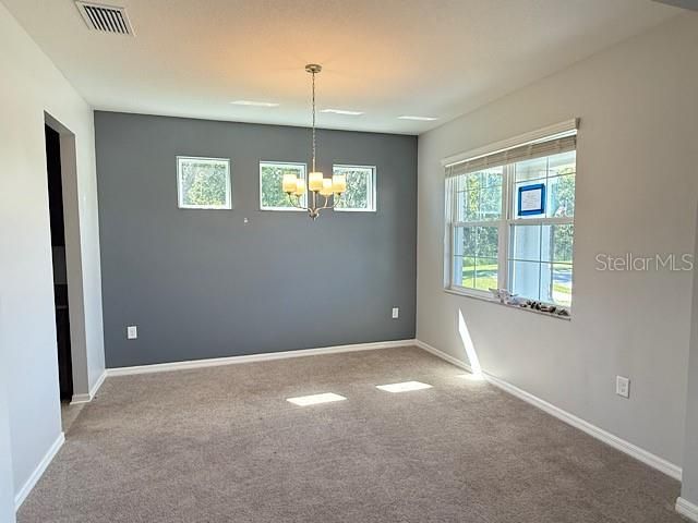 For Sale: $550,000 (5 beds, 4 baths, 3761 Square Feet)