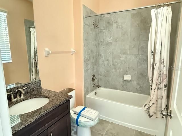 For Sale: $550,000 (5 beds, 4 baths, 3761 Square Feet)