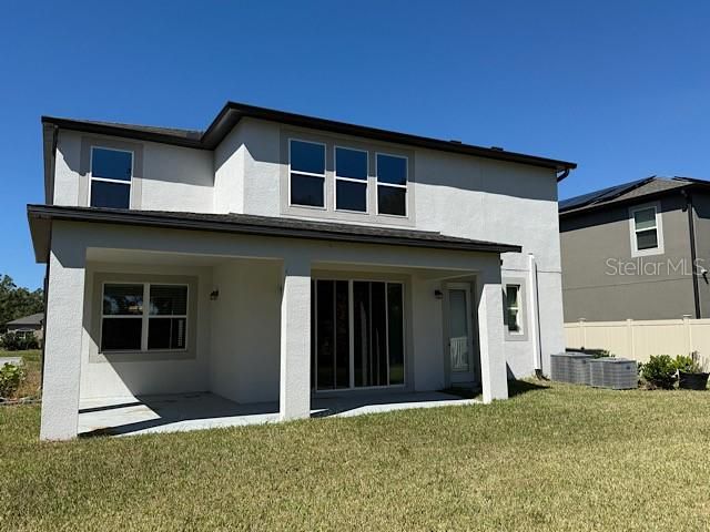 For Sale: $550,000 (5 beds, 4 baths, 3761 Square Feet)